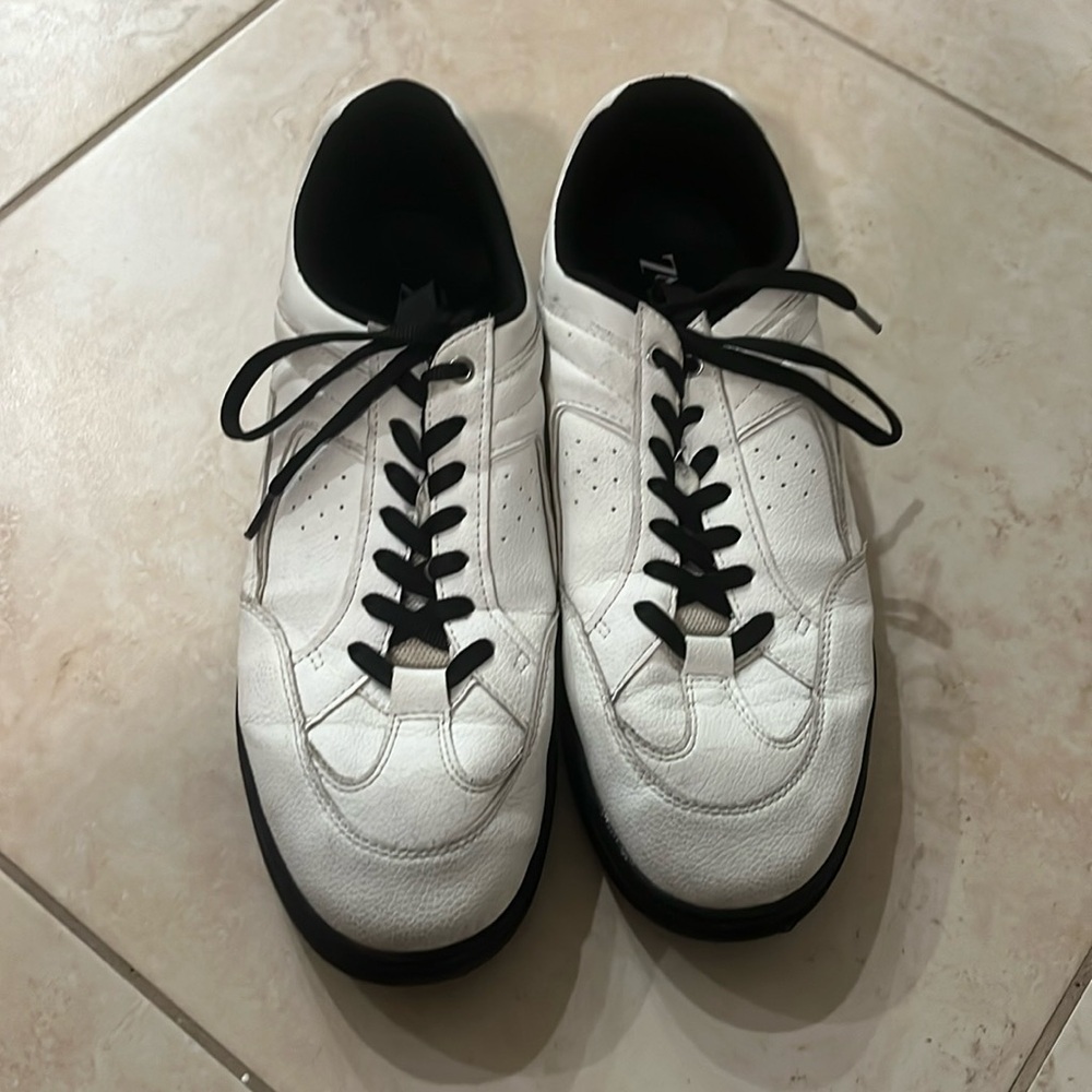 White & Black Zara Sneakers (EU 44/US 10.5)